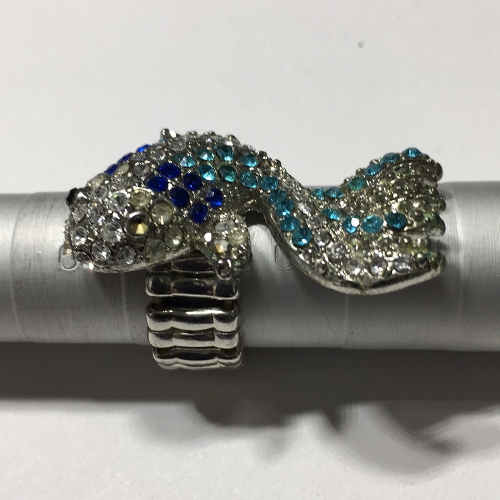 Vintage Fish Rhinestone Stretchable Ring - Picture 7 of 8